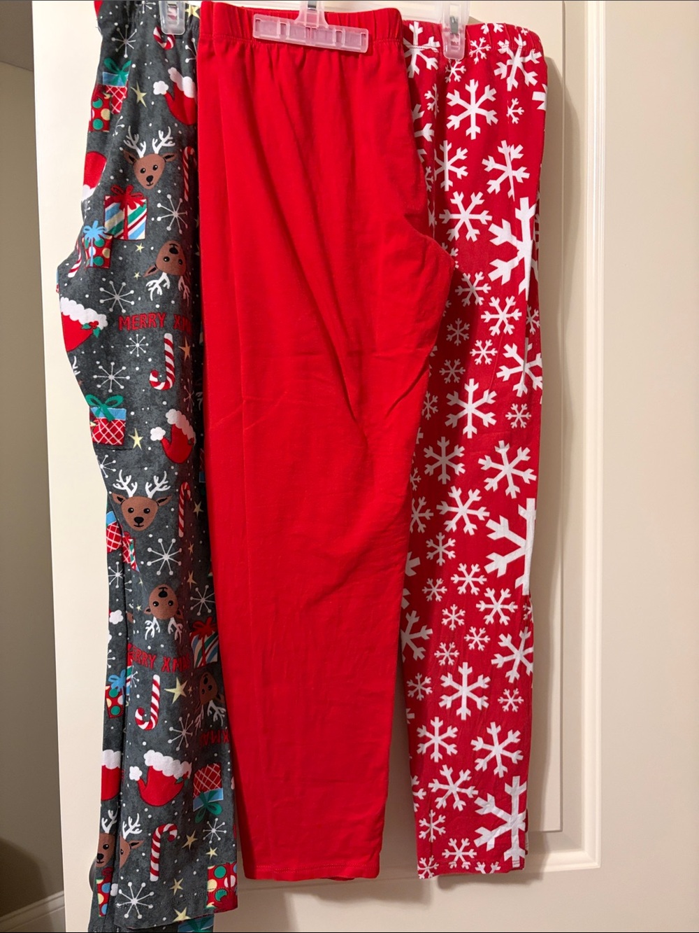 Juniors Holiday and red leggings.